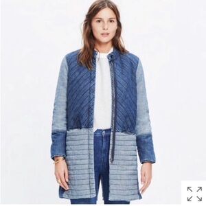 Madewell Quilted Denim Coat in Blue Size-XS